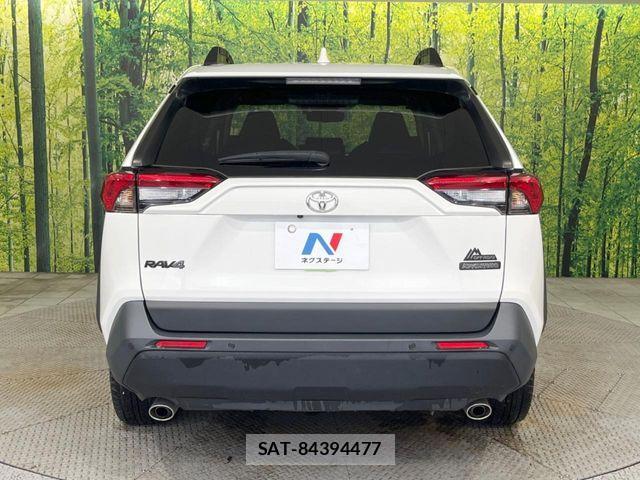 Toyota RAV4 2023-10 8881810-14