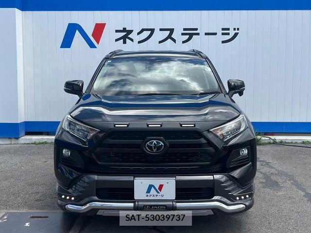 Toyota RAV4 2019-08 8881813-14