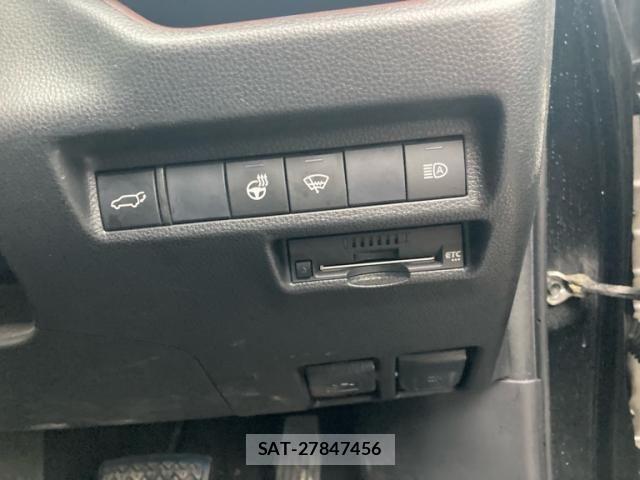 Toyota RAV4 2020-03 8881824-16