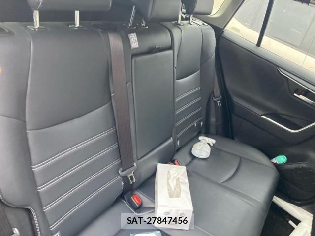 Toyota RAV4 2020-03 8881824-18