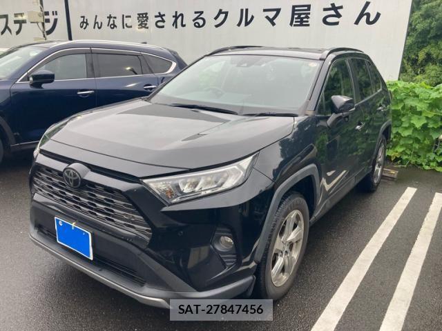 Toyota RAV4 2020-03 8881824-1