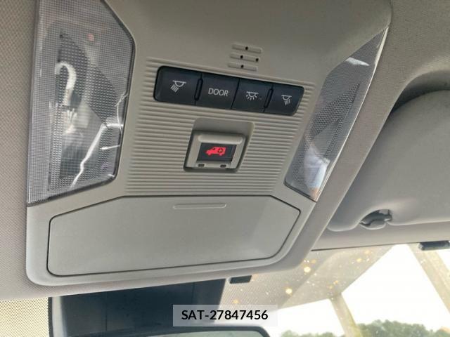 Toyota RAV4 2020-03 8881824-23