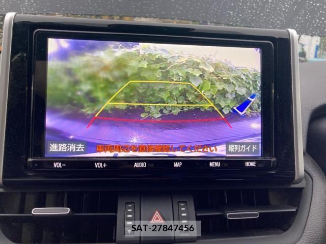 Toyota RAV4 2020-03 8881824-26