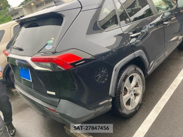 Toyota RAV4 2020-03 8881824-4