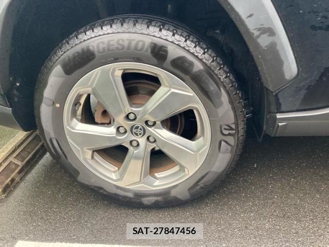 Toyota RAV4 2020-03 8881824-7