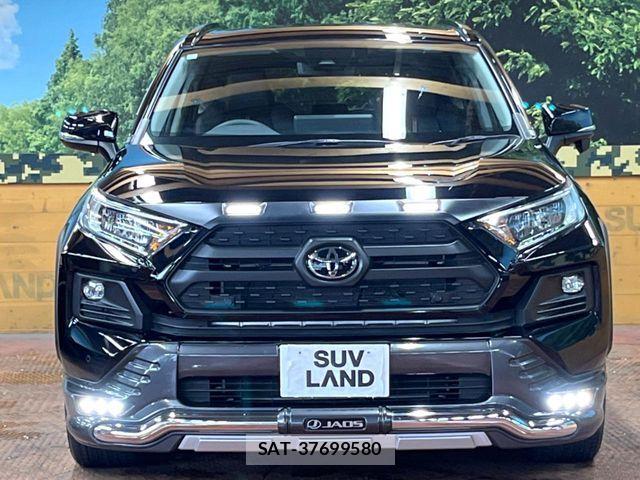 Toyota RAV4 2023-08 8881802-13
