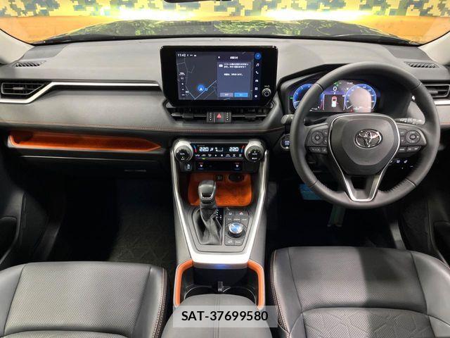 Toyota RAV4 2023-08 8881802-1