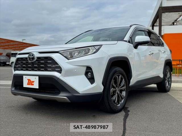 Toyota RAV4 2023-10 8881814-9