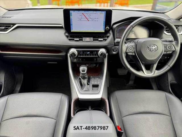 Toyota RAV4 2023-10 8881814-1