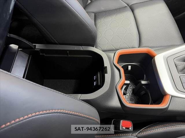 Toyota RAV4 2024-10 8881812-22