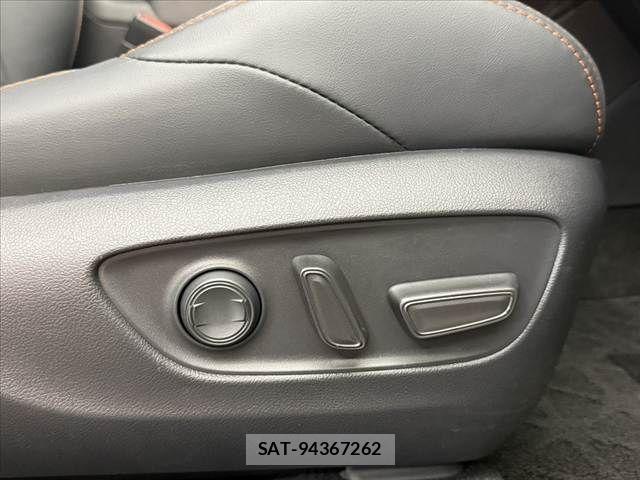 Toyota RAV4 2024-10 8881812-27