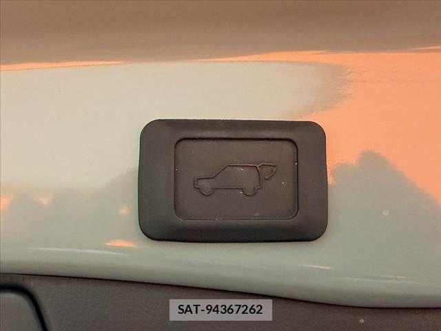 Toyota RAV4 2024-10 8881812-28