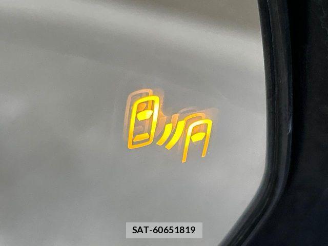 Toyota RAV4 2019-07 8881811-6