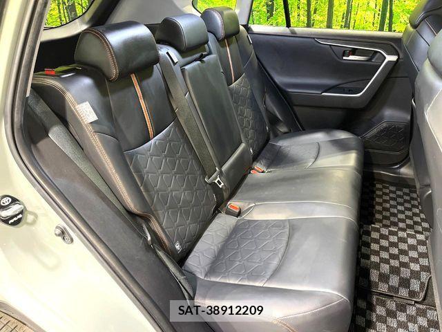 Toyota RAV4 2020-08 8881816-10