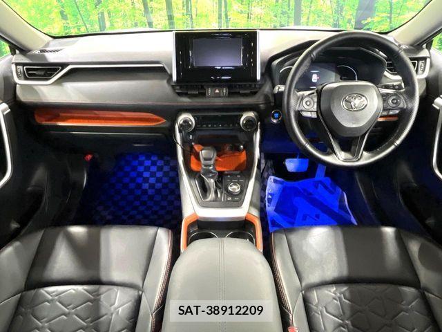 Toyota RAV4 2020-08 8881816-1