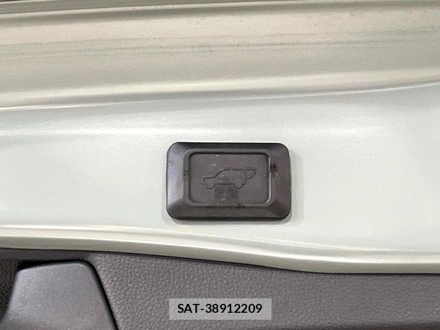 Toyota RAV4 2020-08 8881816-5