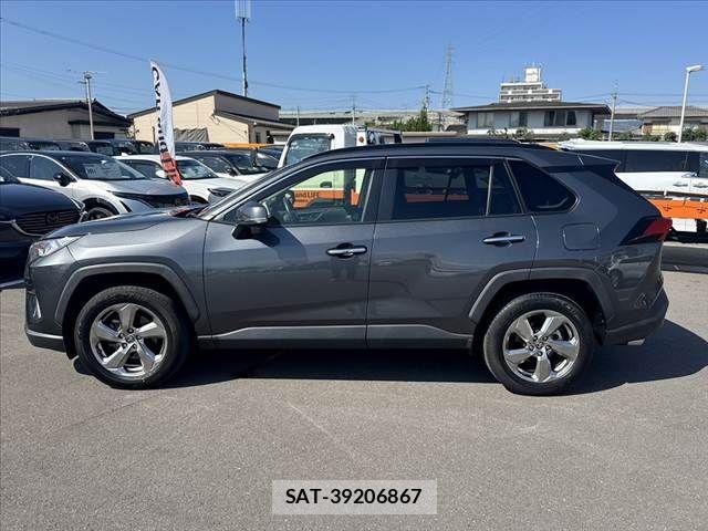 Toyota RAV4 2019-09 8884246-10