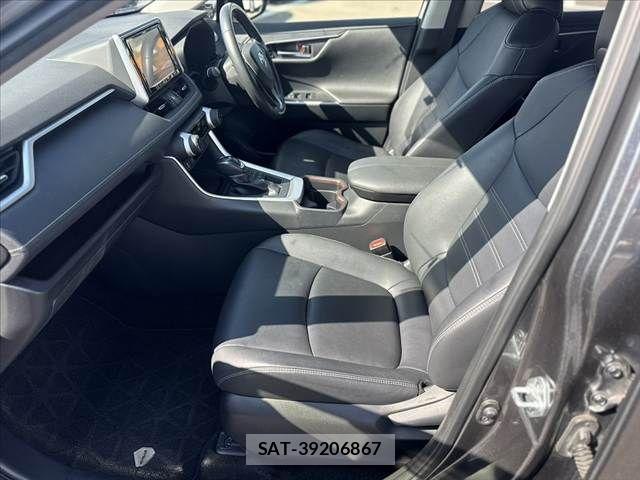 Toyota RAV4 2019-09 8884246-16