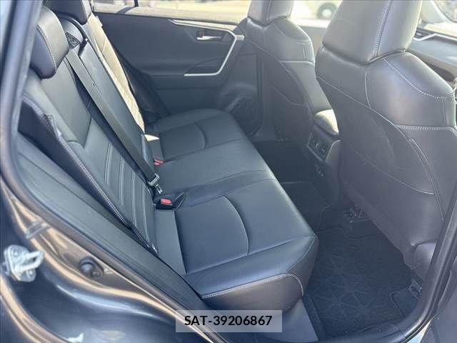 Toyota RAV4 2019-09 8884246-17