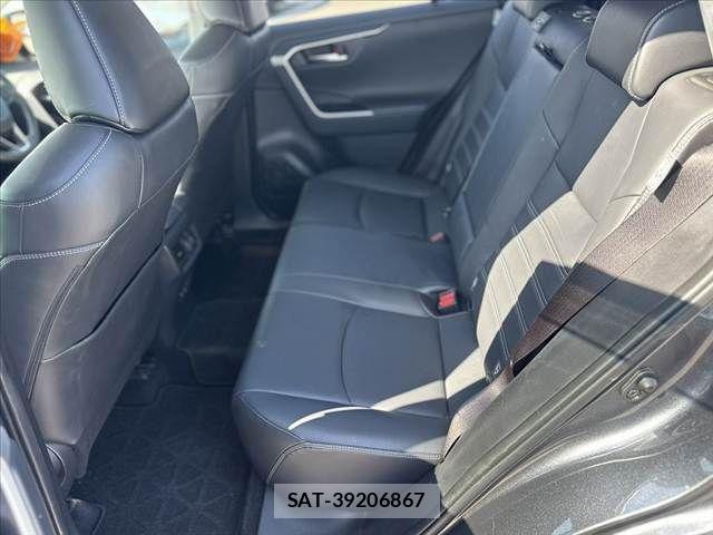 Toyota RAV4 2019-09 8884246-18