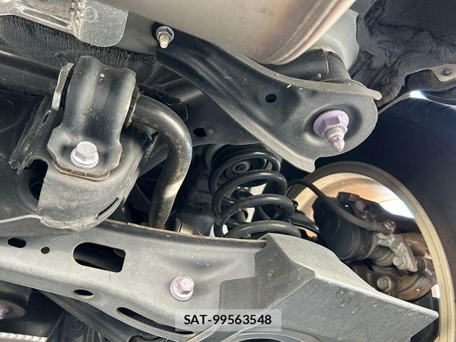 Toyota RAV4 2020-10 8884249-27