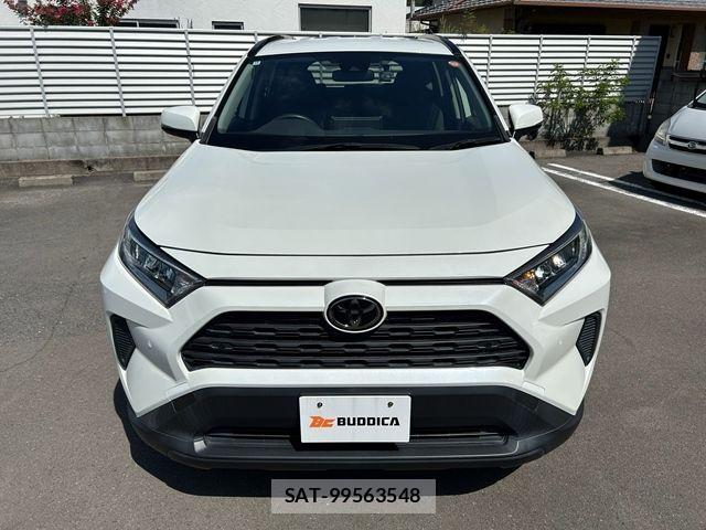 Toyota RAV4 2020-10 8884249-2