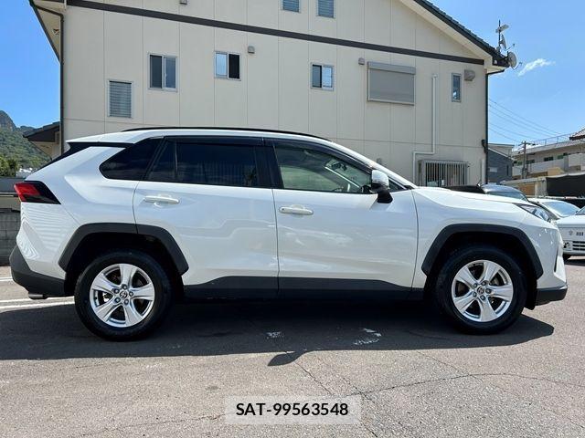 Toyota RAV4 2020-10 8884249-5