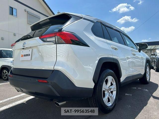 Toyota RAV4 2020-10 8884249-6