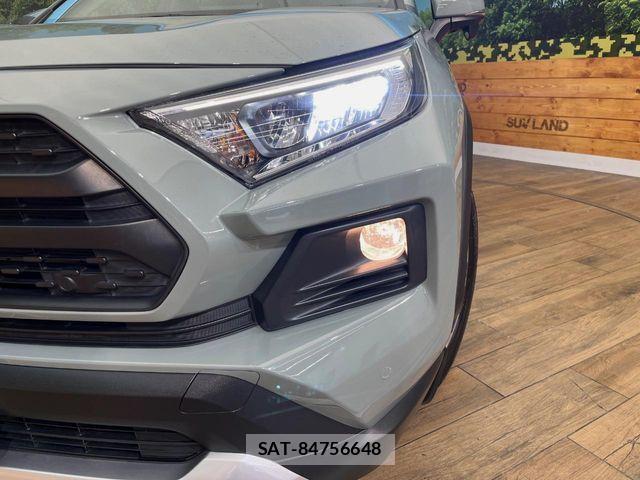 Toyota RAV4 2020-10 8884245-12
