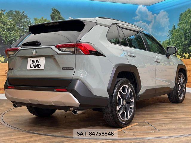Toyota RAV4 2020-10 8884245-17