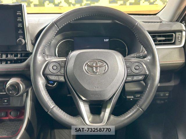 Toyota RAV4 2021-05 8884243-10