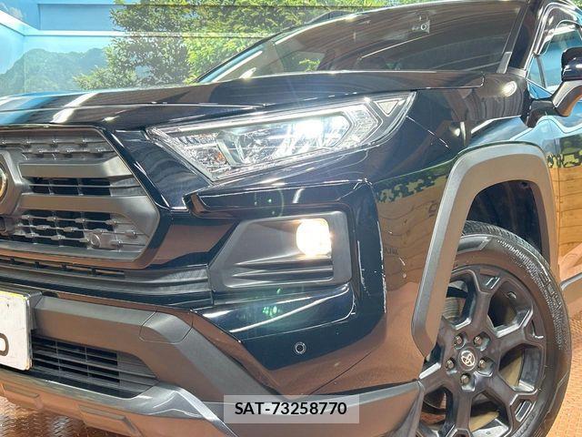 Toyota RAV4 2021-05 8884243-11
