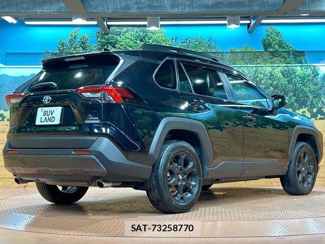 Toyota RAV4 2021-05 8884243-16