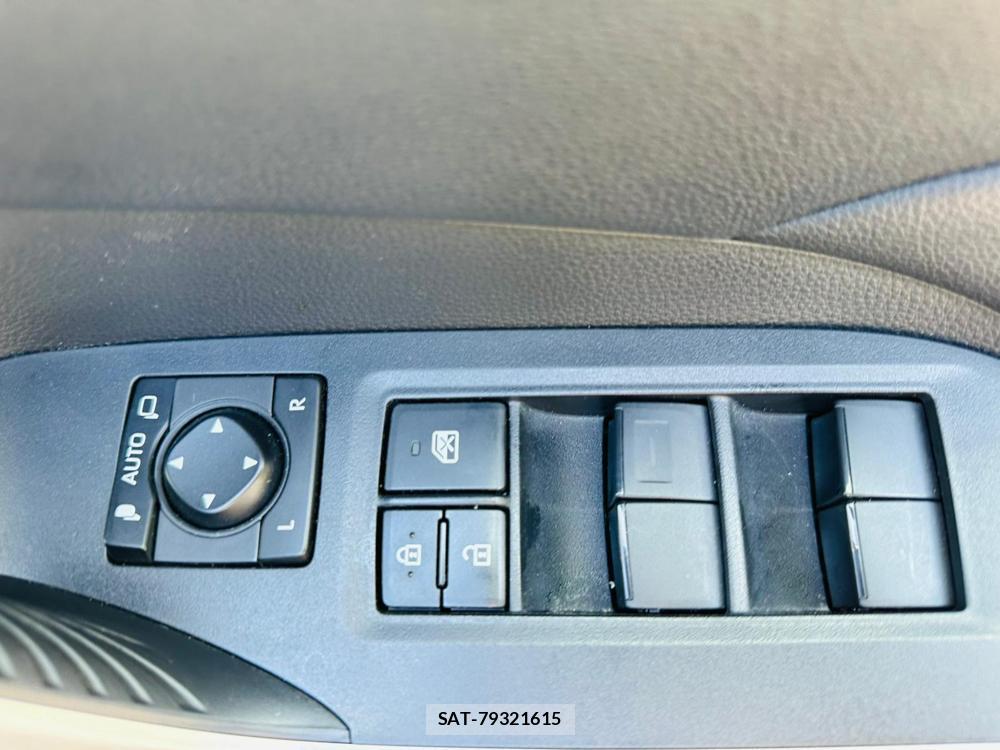 Toyota RAV4 2020-02 5359907-21
