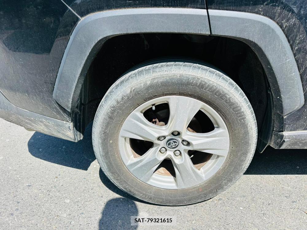 Toyota RAV4 2020-02 5359907-27