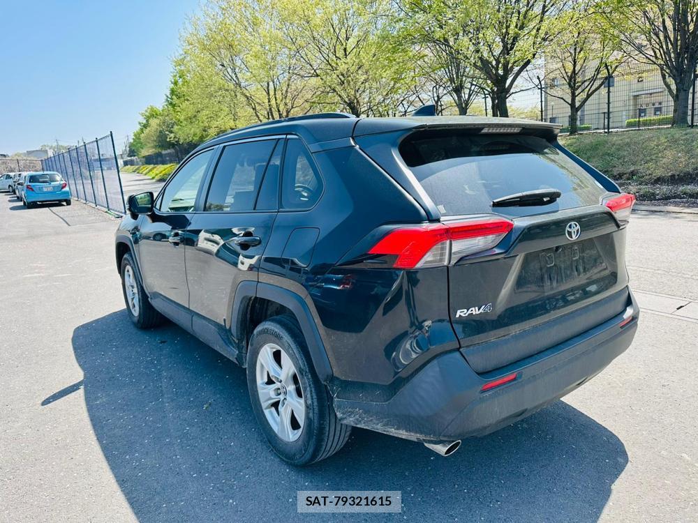 Toyota RAV4 2020-02 5359907-2