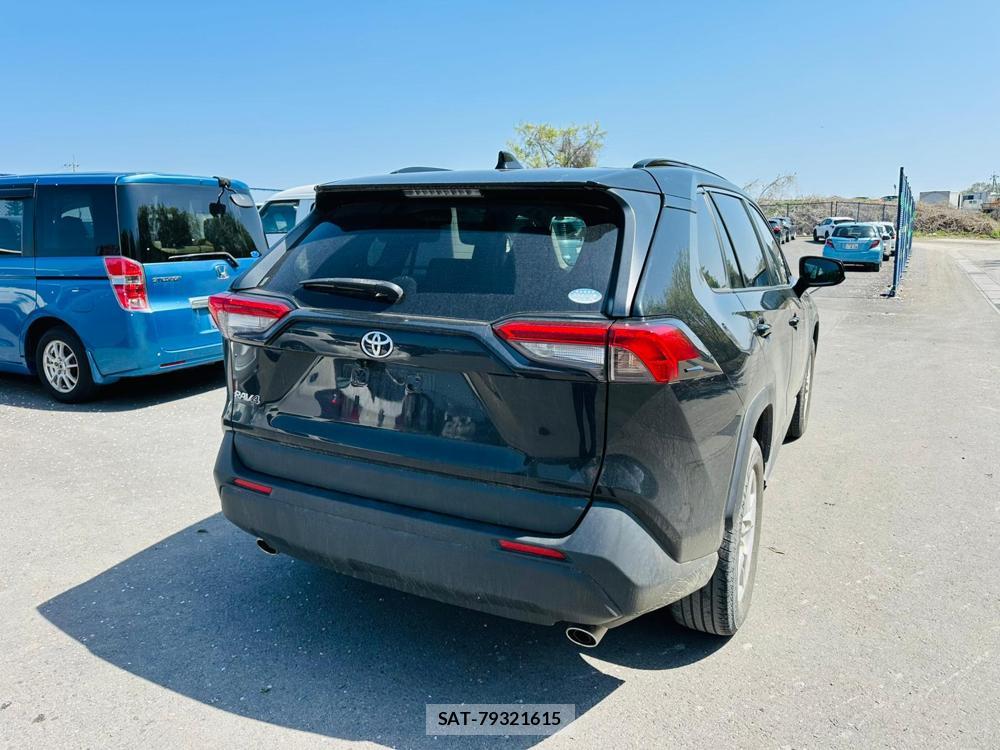 Toyota RAV4 2020-02 5359907-4