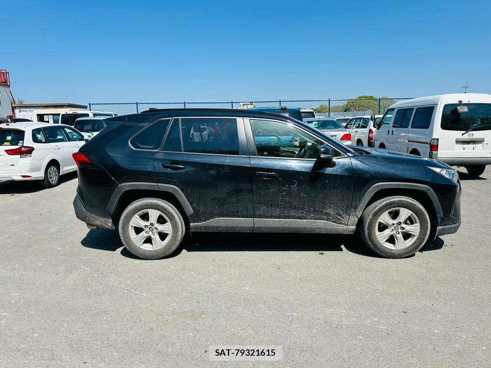Toyota RAV4 2020-02 5359907-5