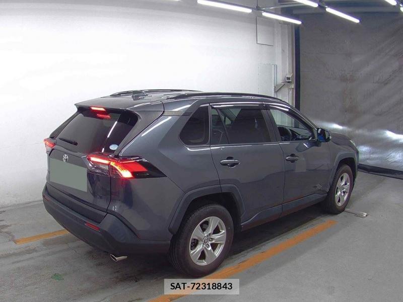 Toyota RAV4 2020-11 7396454-1