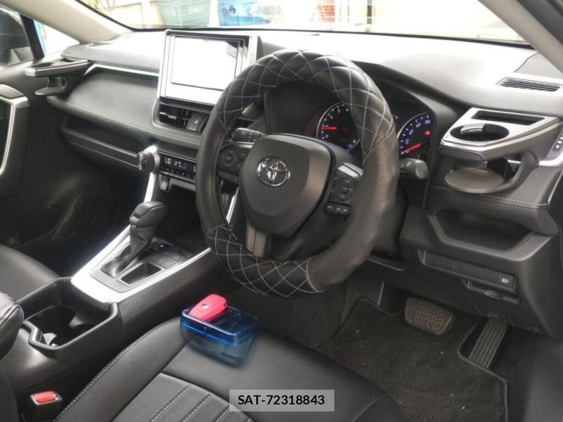 Toyota RAV4 2020-11 7396454-4