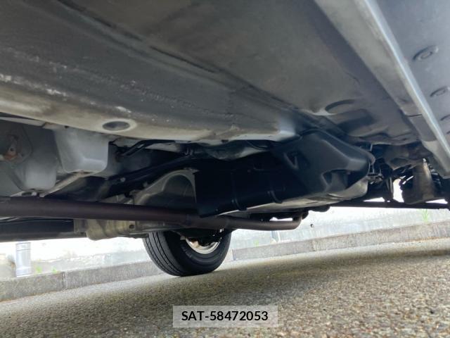 Toyota RAV4 2005-01 8037900-9