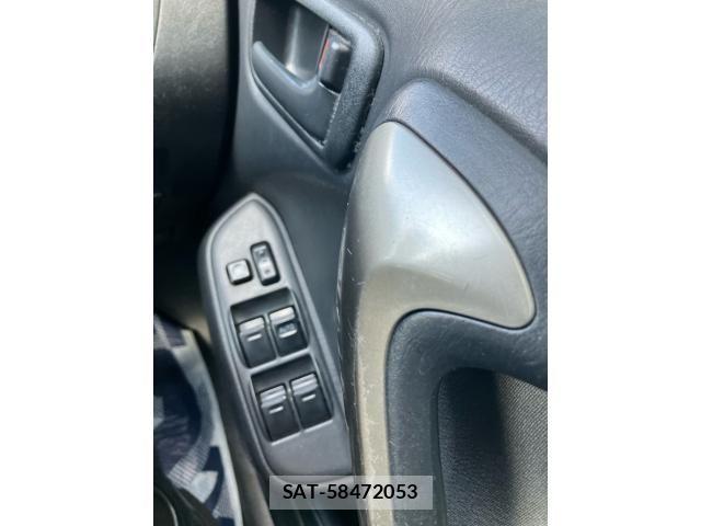 Toyota RAV4 2005-01 8037900-15