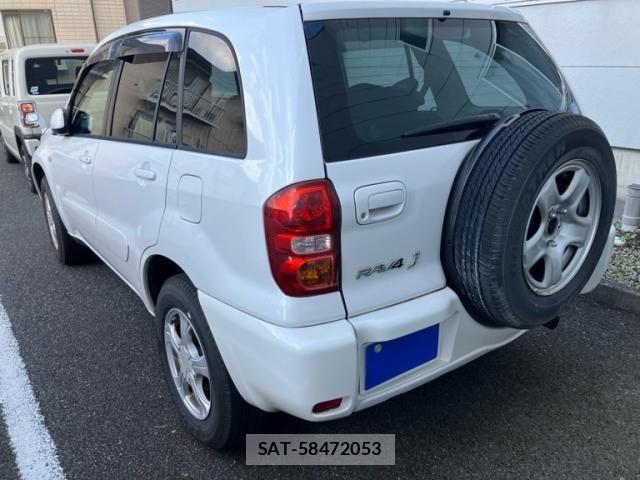 Toyota RAV4 2005-01 8037900-3