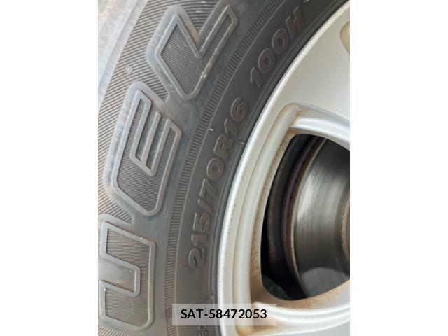 Toyota RAV4 2005-01 8037900-6