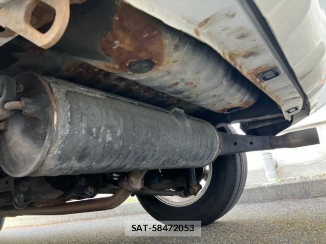 Toyota RAV4 2005-01 8037900-7