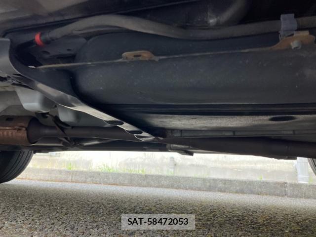 Toyota RAV4 2005-01 8037900-8