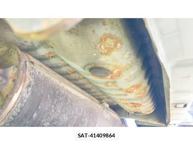 Toyota RAV4 2004-12 8563384-27
