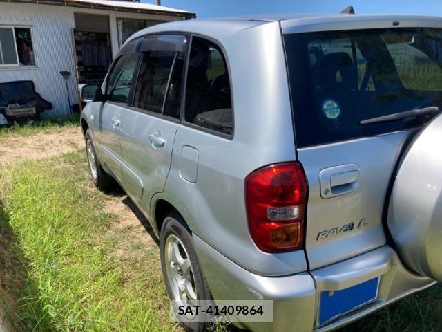 Toyota RAV4 2004-12 8563384-4
