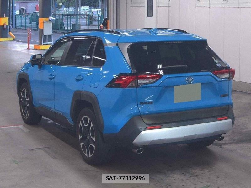Toyota RAV4 2020-05 8697650-2