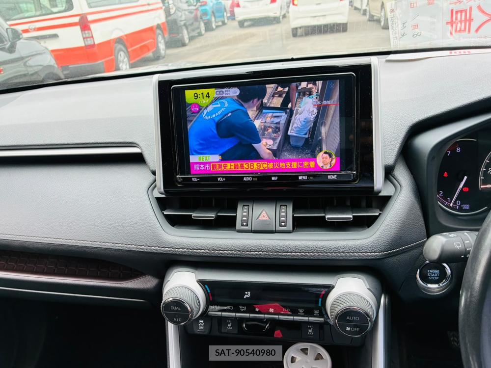 Toyota RAV4 2019-11 8828327-18